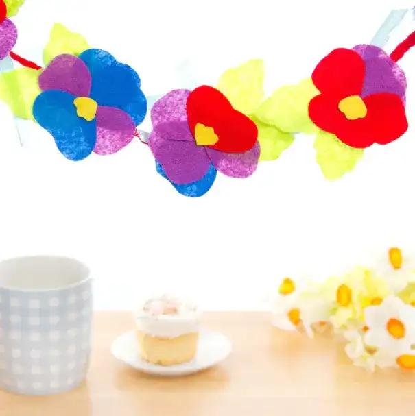 Felt Pansy Bunting craft activity