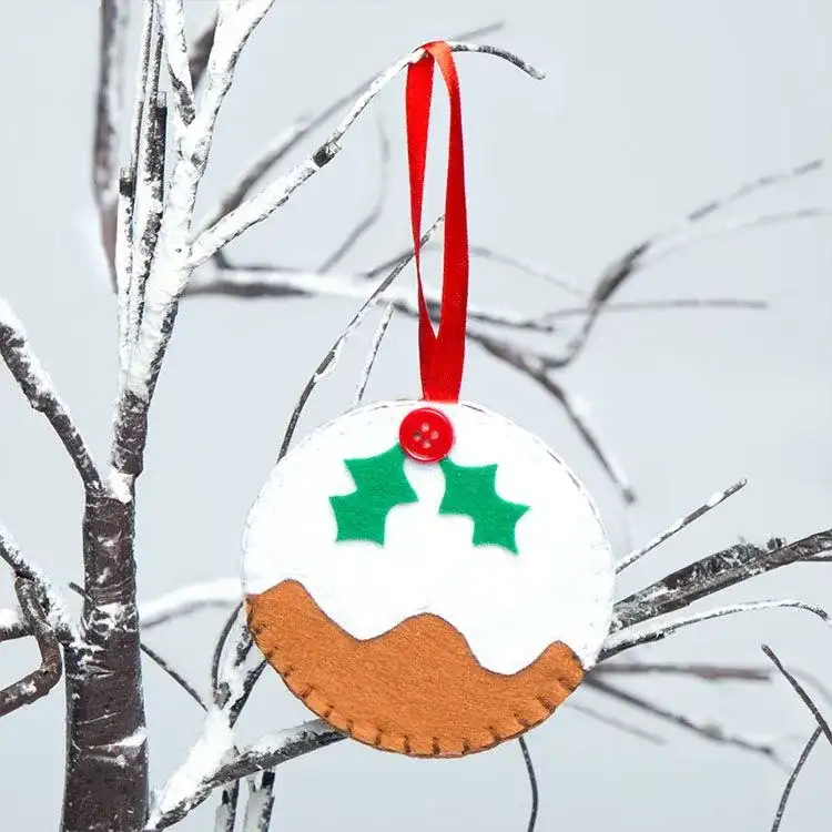 Felt Christmas Pudding craft activity