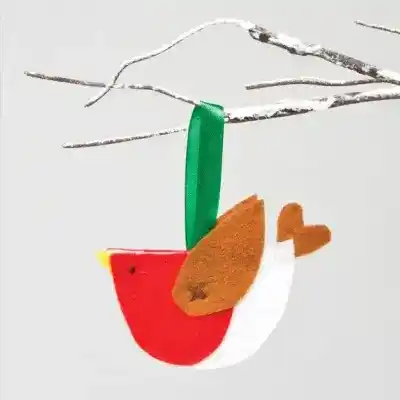 Robin Felt Decoration craft activity