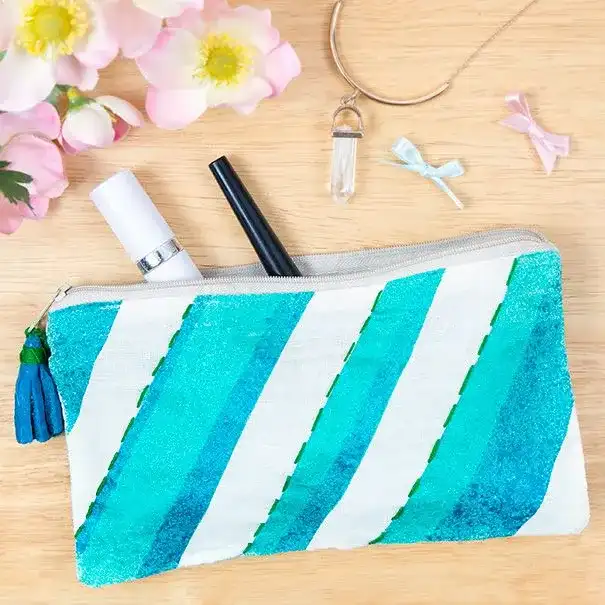 Make Up Bag craft activity