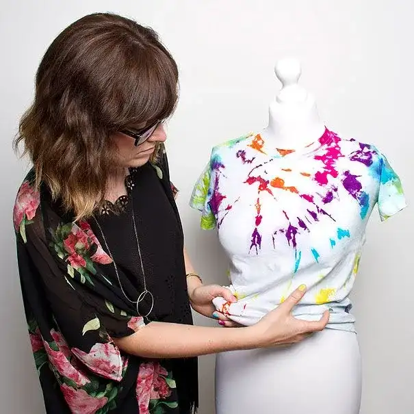Rainbow Spiral T-Shirt craft activity