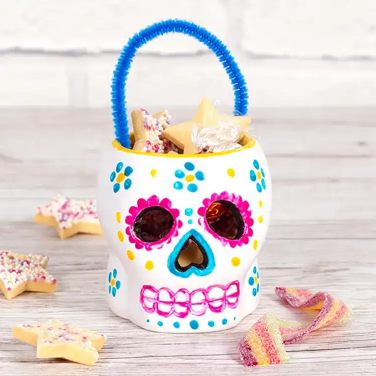 Skull Treat Basket craft activity