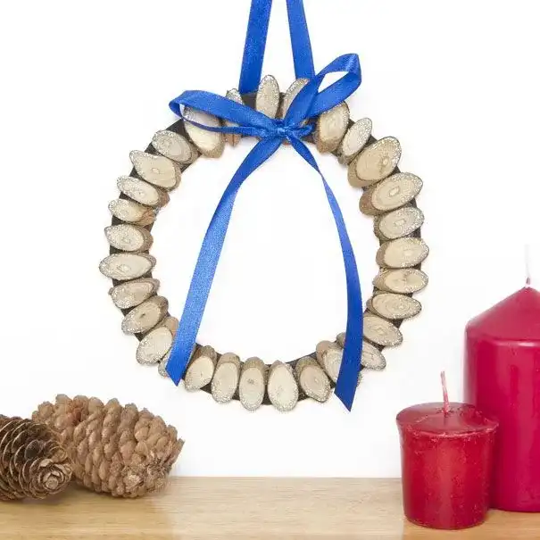 Wood Chip Wreath craft activity