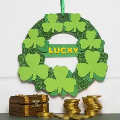 St Patrick’s Day Lucky Wreath craft activity