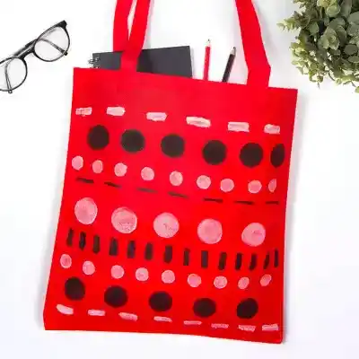 Sponge Dabber Printed Bag craft activity