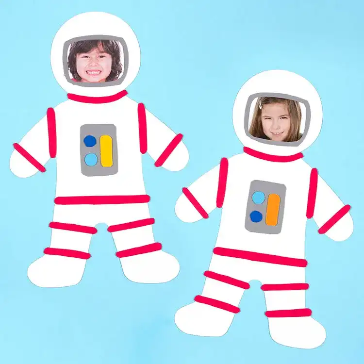 Astronaut Photo Frame craft activity