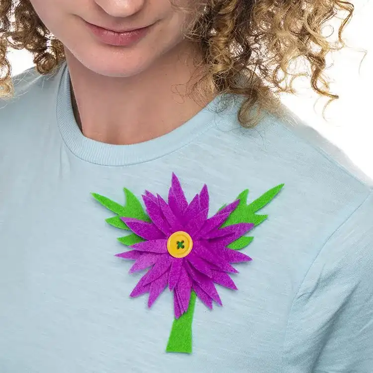 Thistle Felt Brooch craft activity
