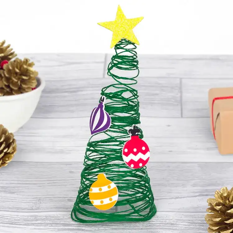Yarn Christmas Tree craft activity