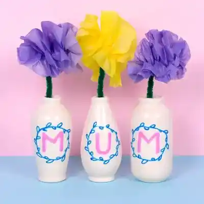 ‘Mum’ Vases and Flowers craft activity