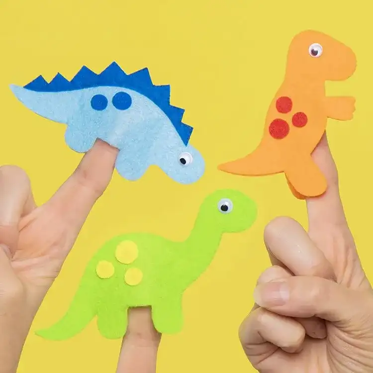 Dinosaur Felt Finger Puppets craft activity