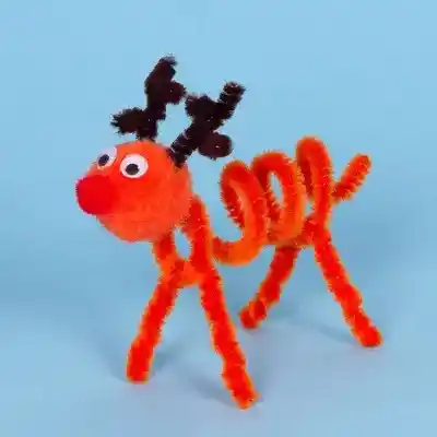 Pipe Cleaner Reindeer craft activity