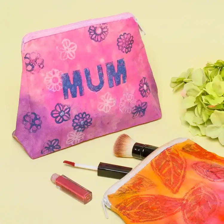 Ombre Toiletry Bag craft activity