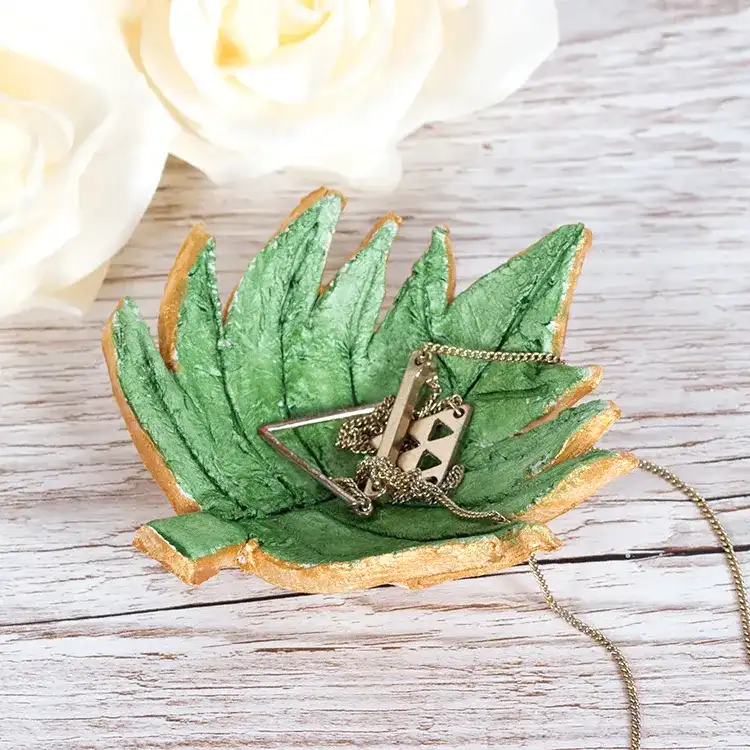 Leaf Dish craft activity