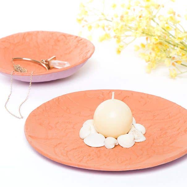 Decorative Lace Print Plate craft activity