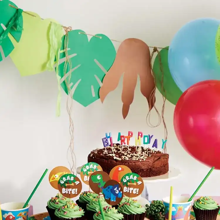 Dinosaur Party Garland craft activity