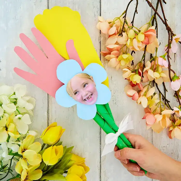 Mother’s Day Bouquet craft activity
