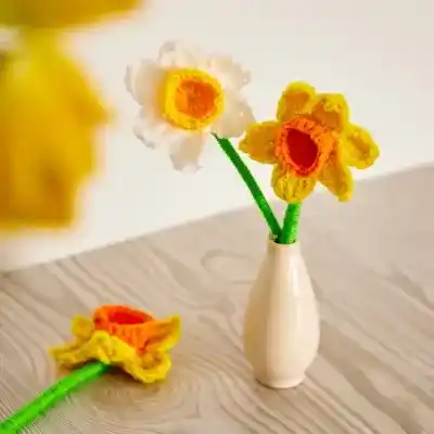Spring Crochet Daffodil craft activity