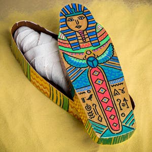 make-a-mummy